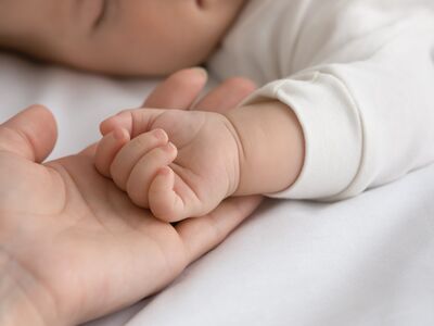 « Devenir parents, ce n’est pas que du bonheur » Prévenir la dépression post-partum et l’épuisement maternel